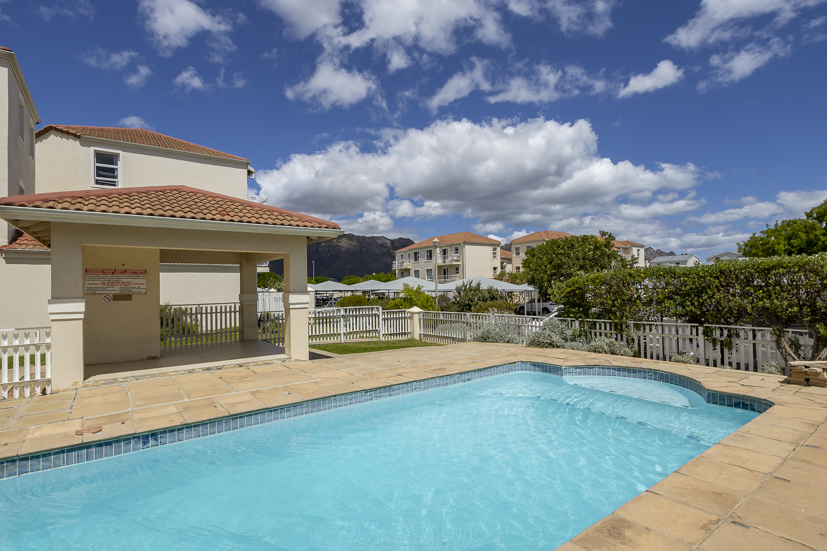 3 Bedroom Property for Sale in Gordons Bay Central Western Cape